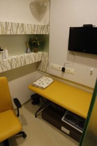 Contact Kavita Bubna Clinic skin clinic in Vile Parle East Mumbai